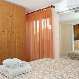 Apartment Adriana Mare Etna Sicilia, Acireale